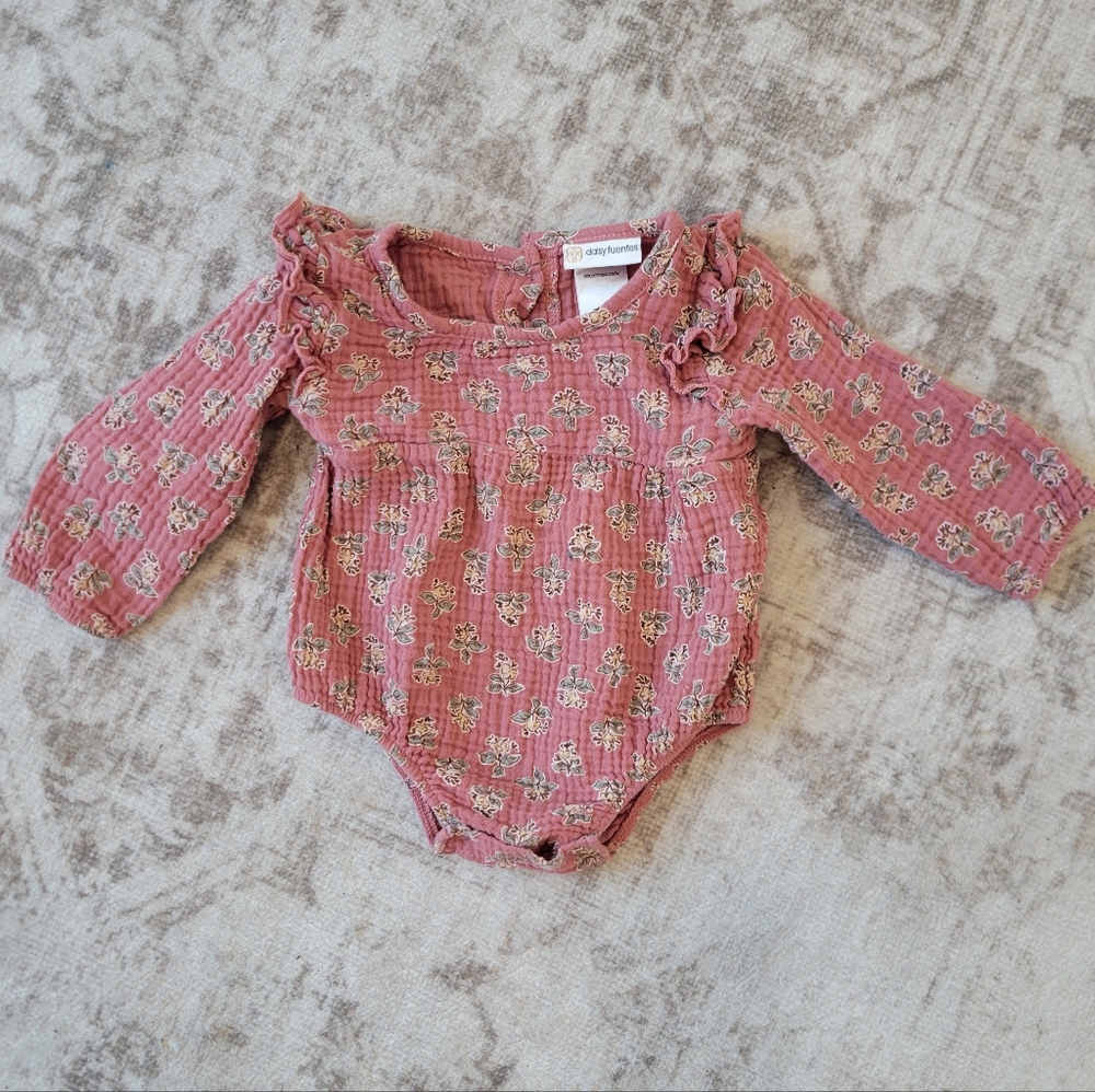 Daisy Fuentes Baby Girl Muslin Onesie Rose Pink Floral Ruffle 12 Months